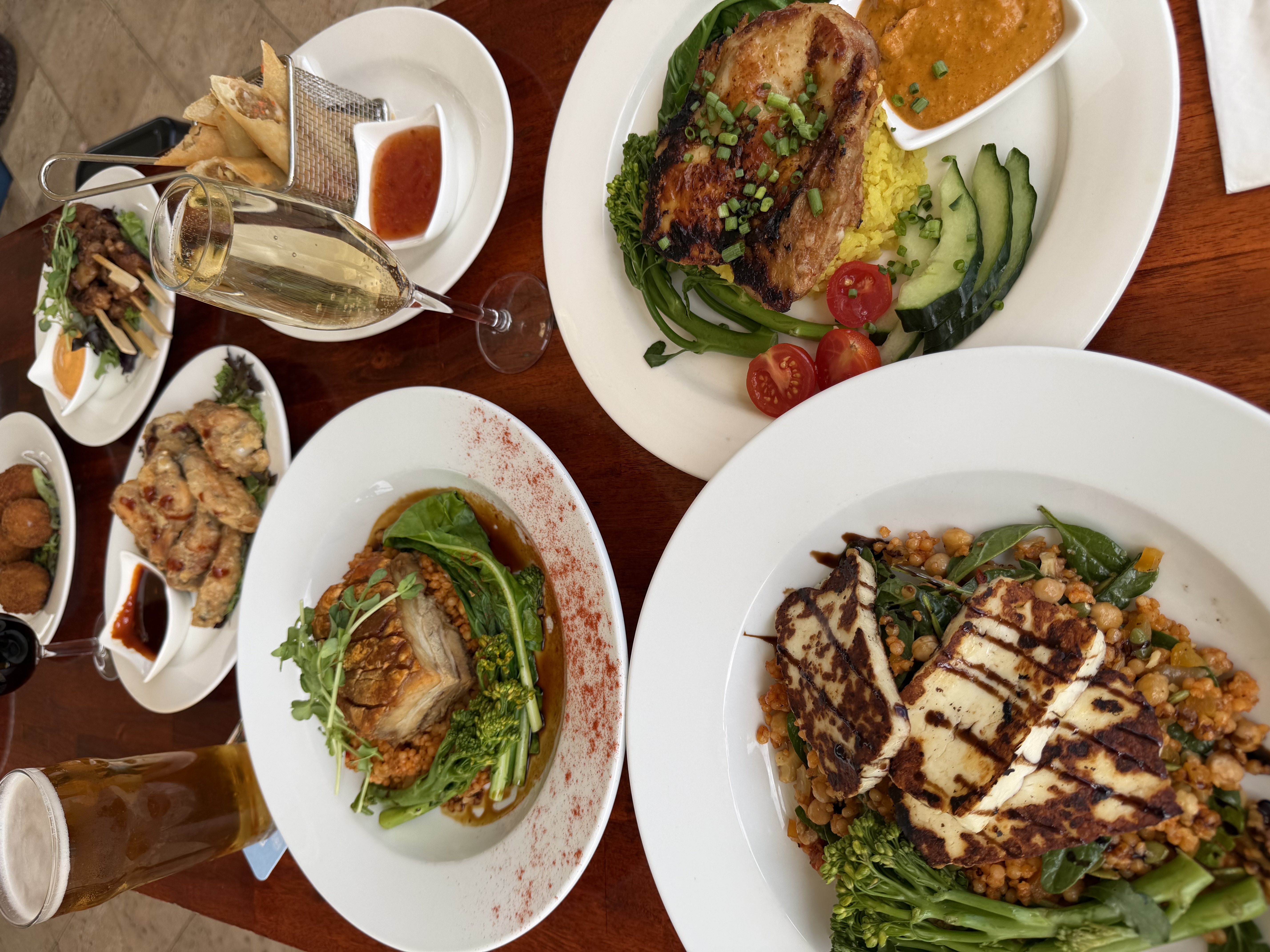 Dining at Sanctuary Golf Resort