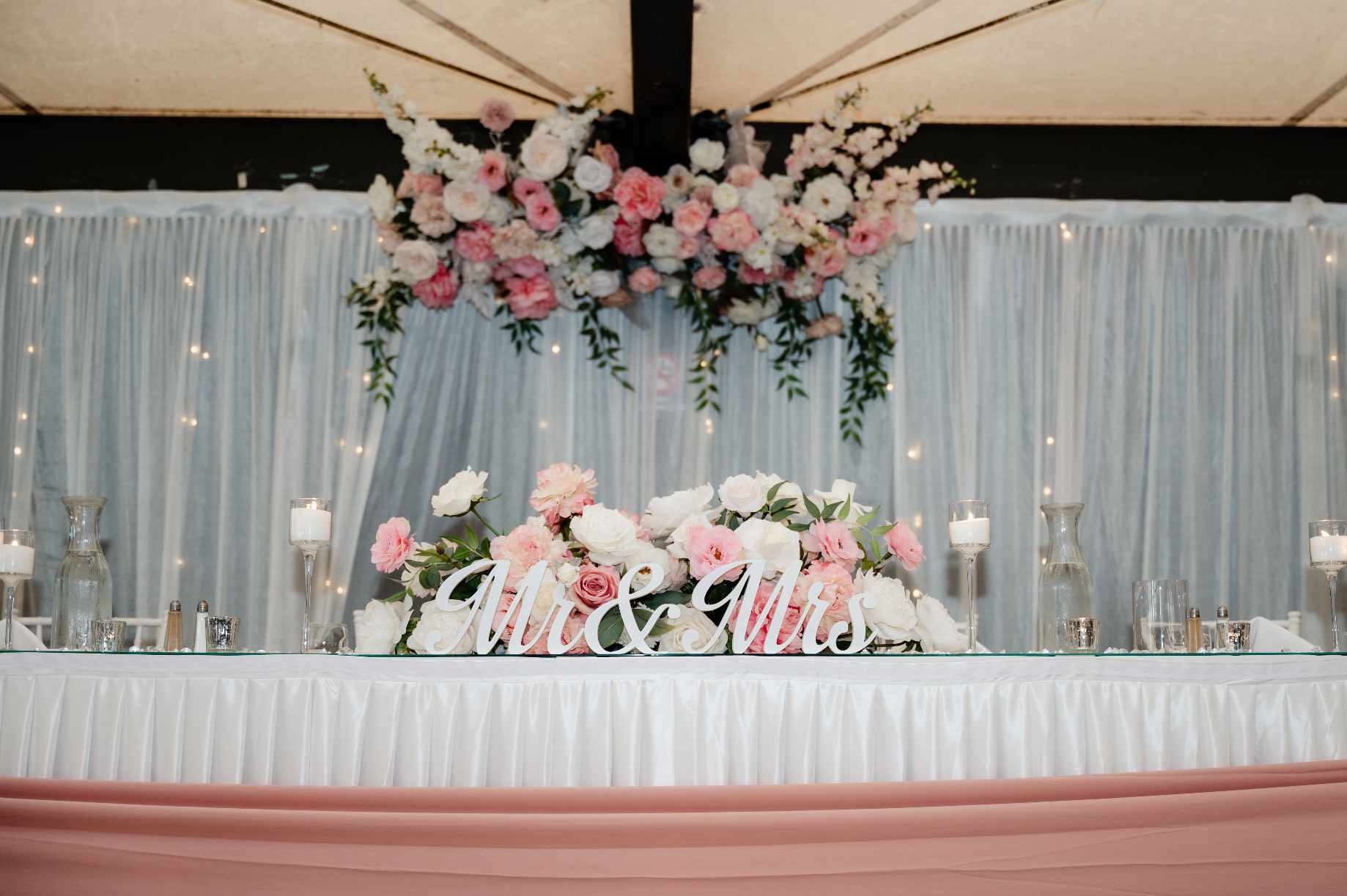Wedding couple at golf resort